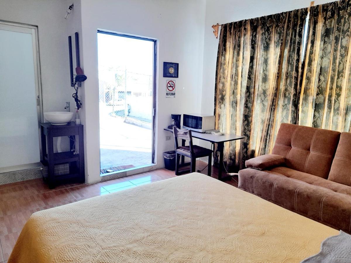 Suite Amplia Privada A 8 Min Del Centro アグアスカリエンテス エクステリア 写真